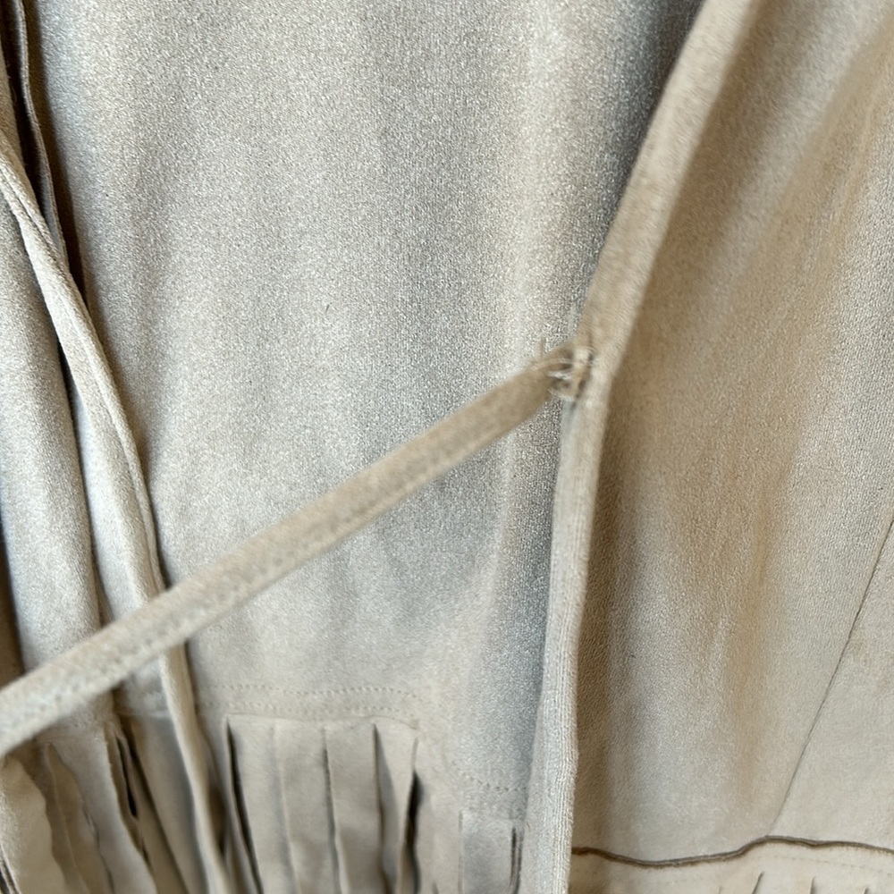 New directions tan fringed vest. Boho, faux suede. Hippie. - Picture 5 of 5